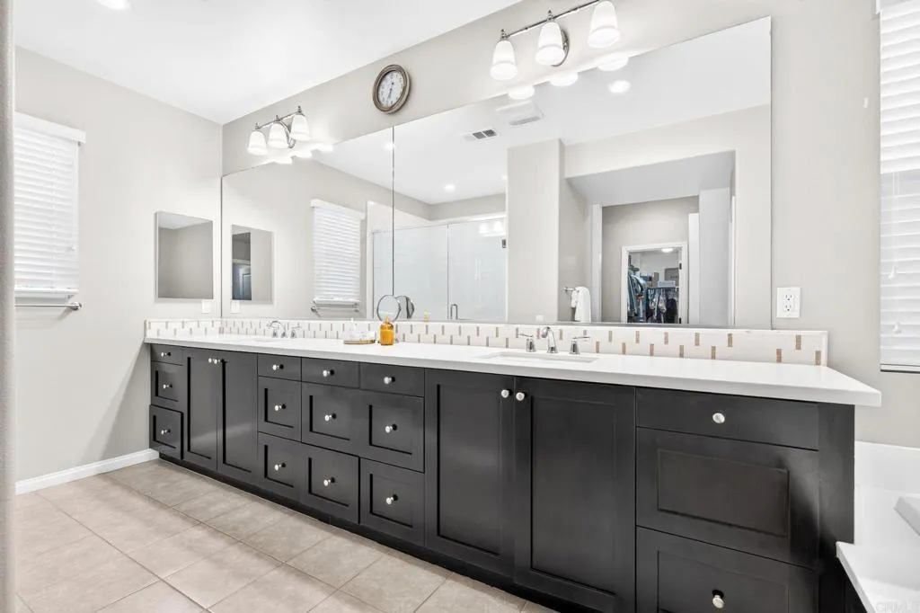 https://cdn.realtyfeed.com/cdn/127/306792915/0db4eb0fc03f419742e906c662605d7a.webp