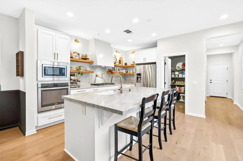 https://cdn.realtyfeed.com/cdn/127/306792915/0de7f51d68e75add75a70a5ae015465a.webp