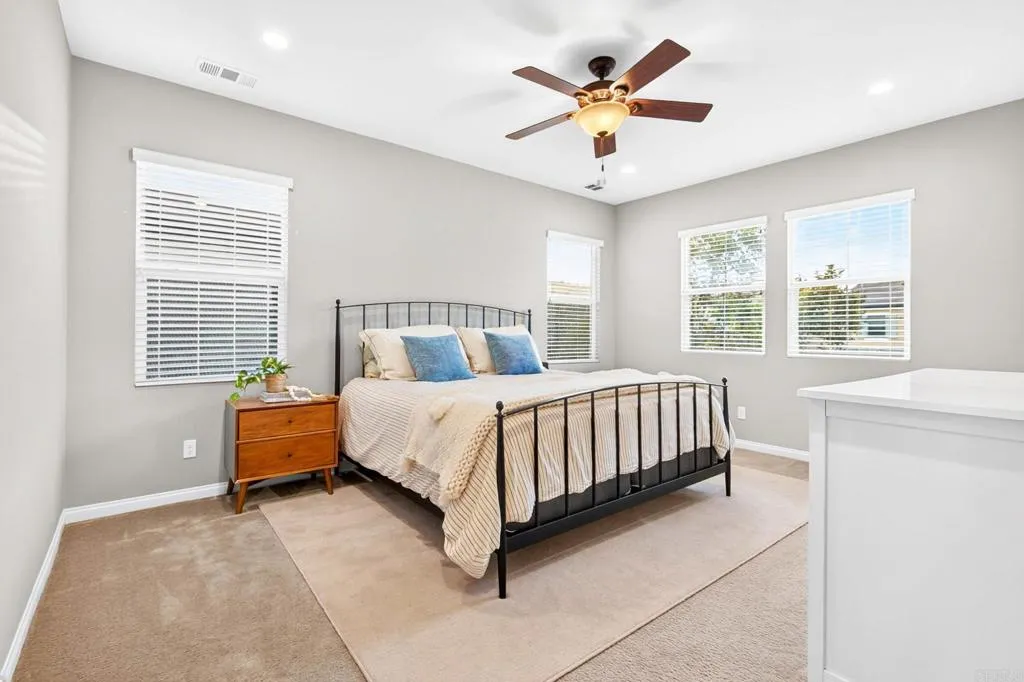 https://cdn.realtyfeed.com/cdn/127/306792915/5adcb395eac7539beb460b96040c0750.webp