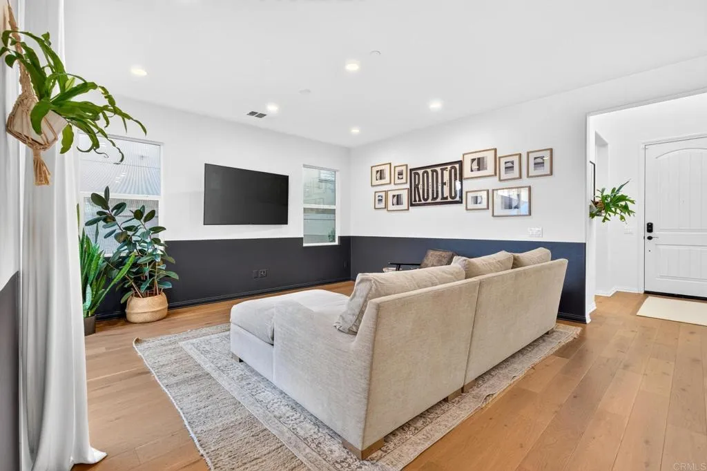 https://cdn.realtyfeed.com/cdn/127/306792915/860ebba7c1c7cdbb4cc01bd7642964fb.webp
