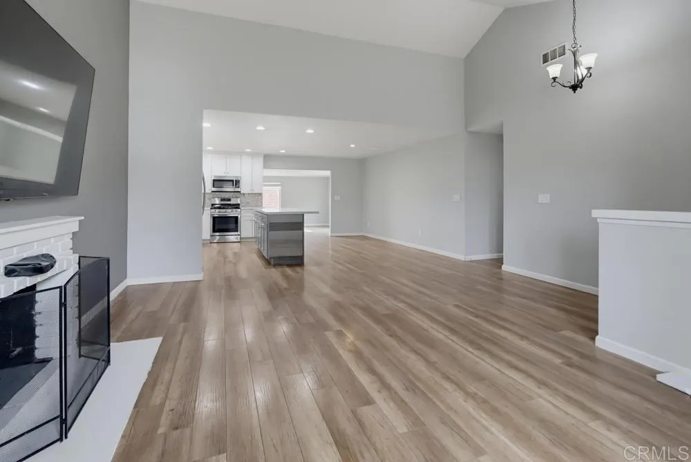 https://cdn.realtyfeed.com/cdn/127/306792920/183adb5422103132d61c1503c144a31e.webp