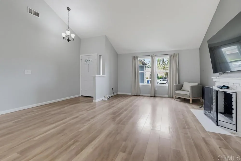 https://cdn.realtyfeed.com/cdn/127/306792920/2d46c048c672a379822145c3d2c503b1.webp