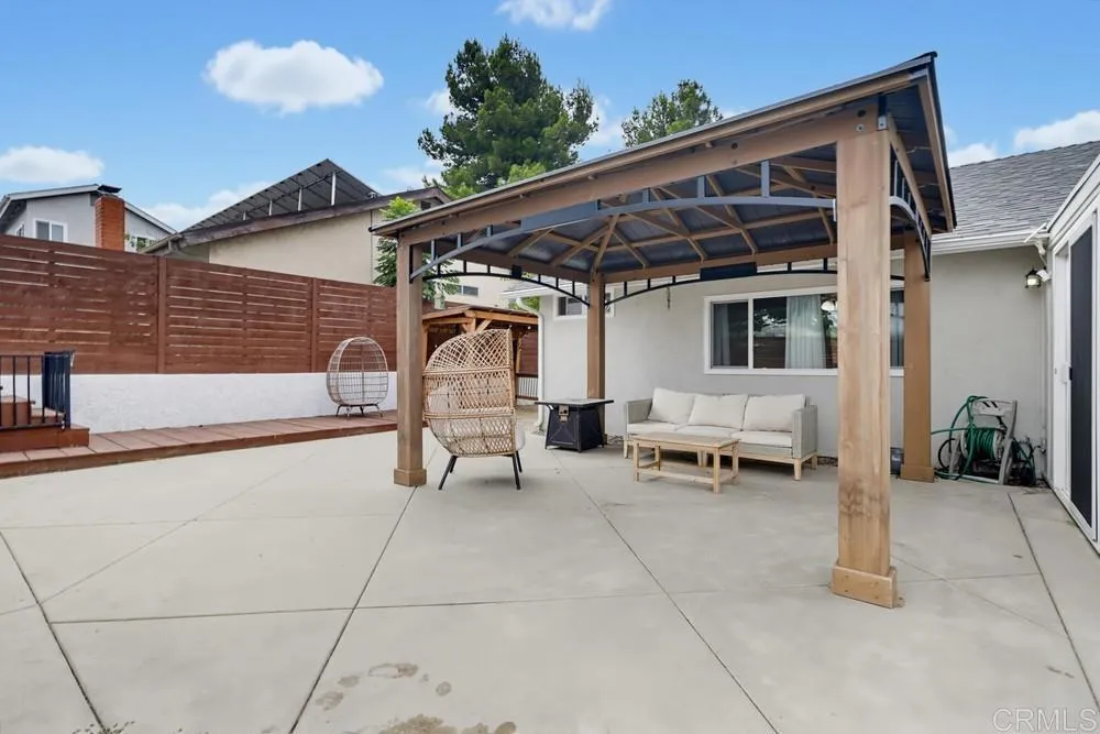 https://cdn.realtyfeed.com/cdn/127/306792920/81d3236f8ed9b64afcb7b23cc1248fe5.webp