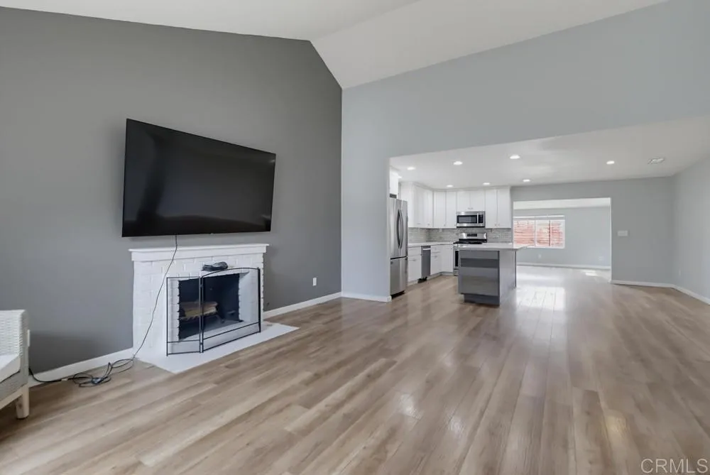 https://cdn.realtyfeed.com/cdn/127/306792920/e0e95736b451e4d4981188db0990c9dc.webp
