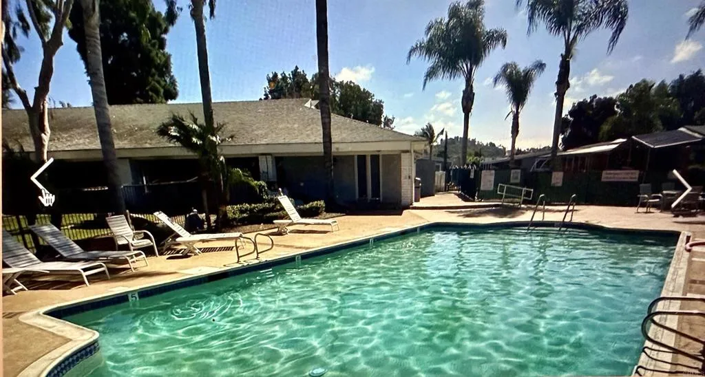 https://cdn.realtyfeed.com/cdn/127/306792956/f12a76c75d8889178afdcb22ca3cefcf.webp