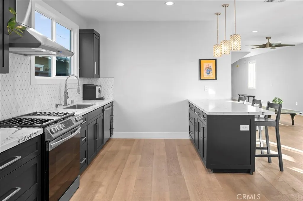 https://cdn.realtyfeed.com/cdn/127/306792958/03fdb2ddf5a7486ceace36c52dbc0029.webp