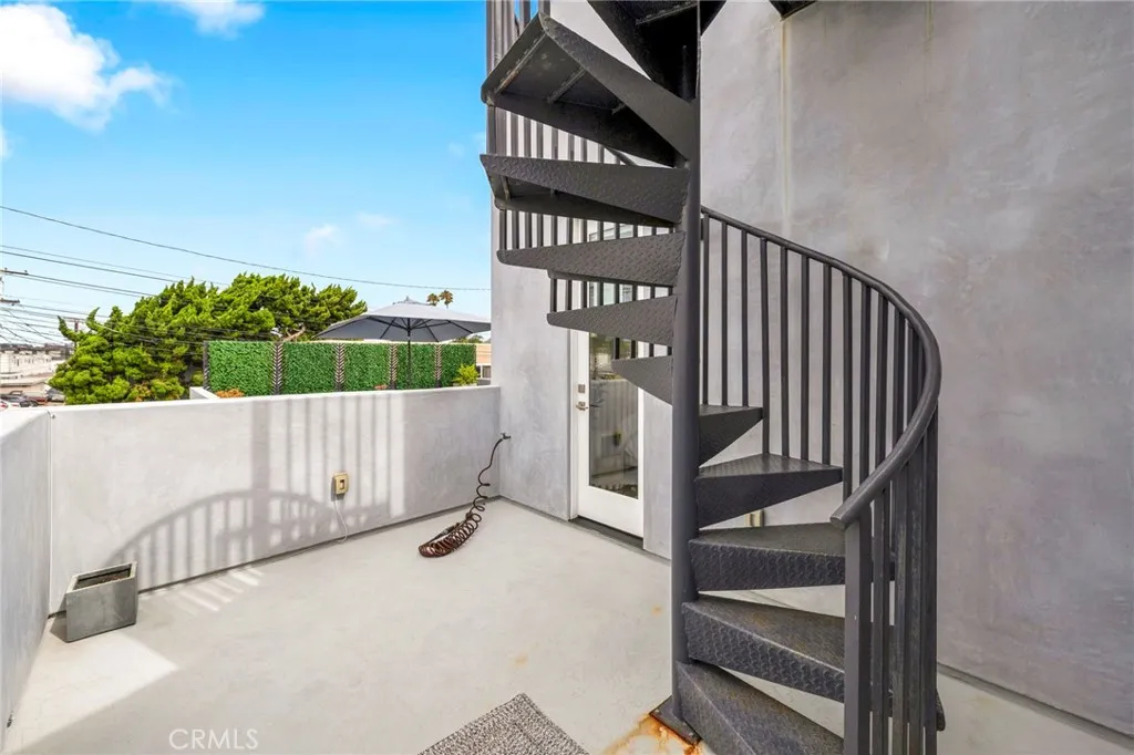 https://cdn.realtyfeed.com/cdn/127/306792958/6ba6173e06d987857739d73ba10d656d.webp