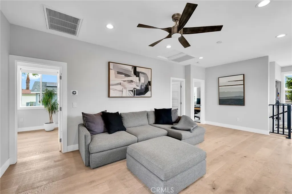 https://cdn.realtyfeed.com/cdn/127/306792958/a4e686d60fedb0e17da24494c7547352.webp