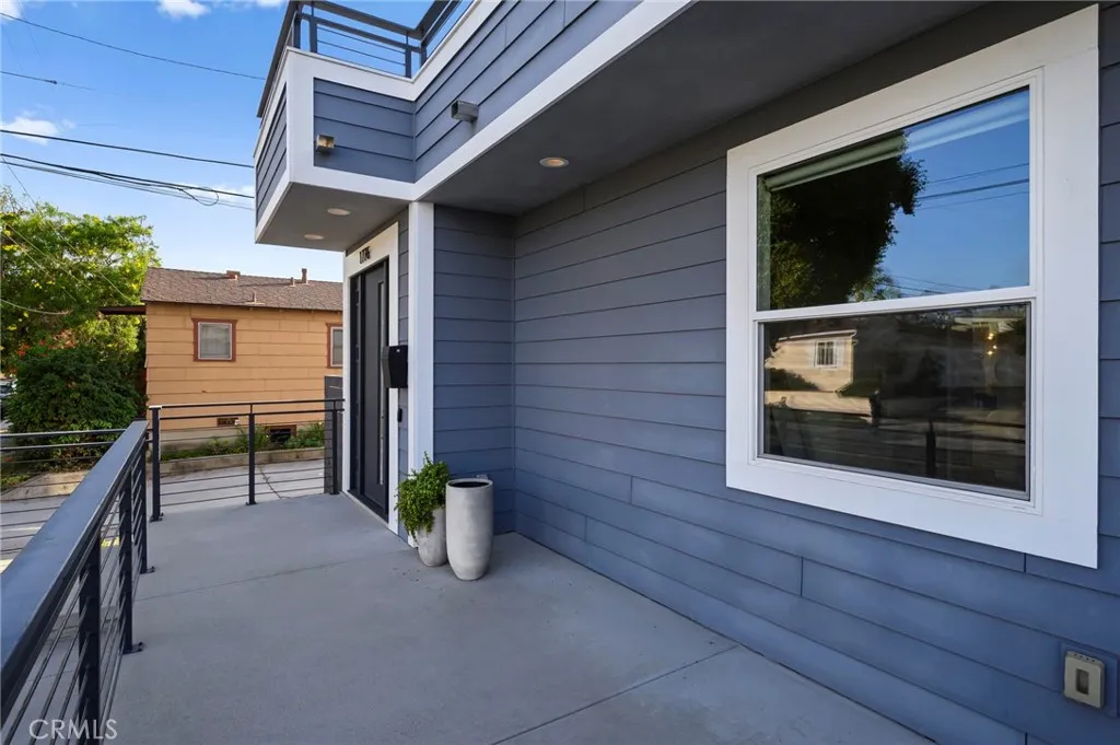https://cdn.realtyfeed.com/cdn/127/306792958/de8fad0649b748baf127cafb0c1b0809.webp