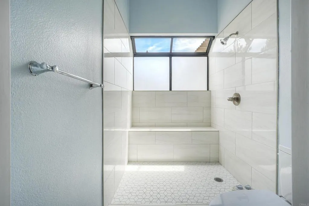 https://cdn.realtyfeed.com/cdn/127/306792965/4b7ce4de90d48e3c49ac2d3c682fb7e8.webp