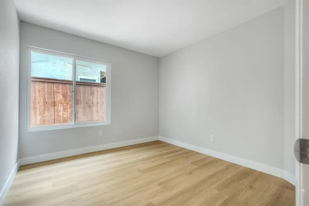 https://cdn.realtyfeed.com/cdn/127/306792965/56d8130154710b0bb1057f9d25ca8ab2.webp