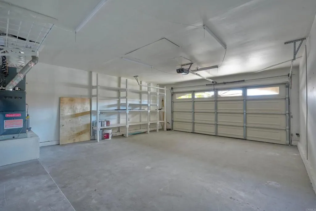 https://cdn.realtyfeed.com/cdn/127/306792965/84d1b5eb4b30d6378d68fd4fdc9513fe.webp