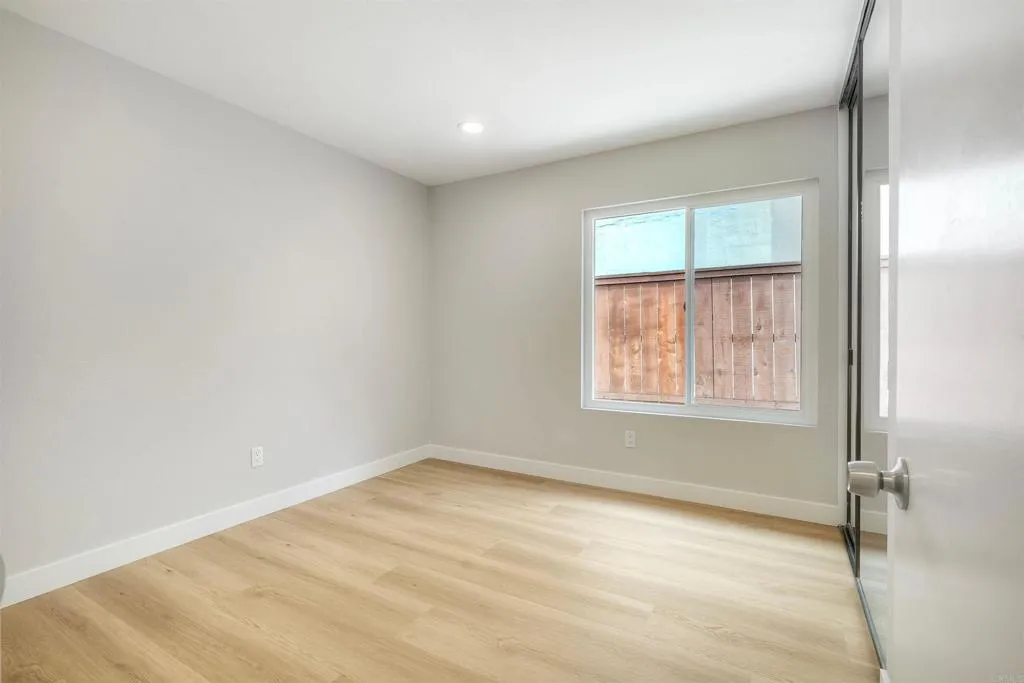 https://cdn.realtyfeed.com/cdn/127/306792965/8cbaf03f0707a8c9b53e5a2e6e05804e.webp