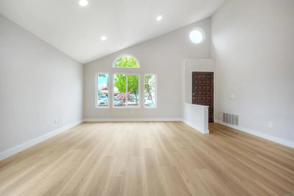https://cdn.realtyfeed.com/cdn/127/306792965/ac8a2c9c98670e8652e8283dd2df1fe4.webp