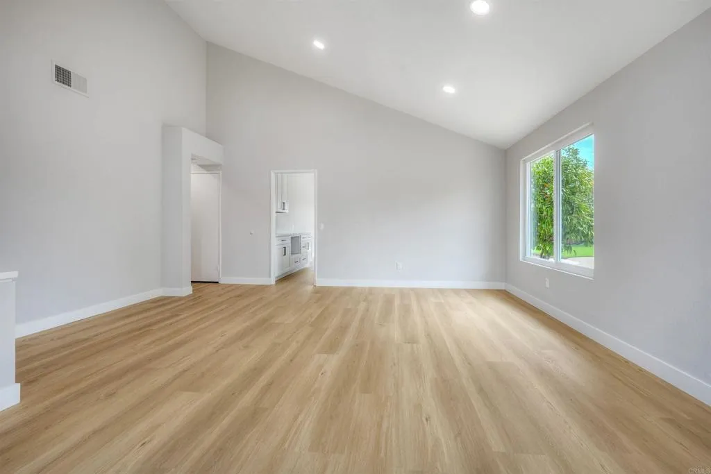 https://cdn.realtyfeed.com/cdn/127/306792965/d39f52b6de20c5ab3f04f643e16bfae3.webp