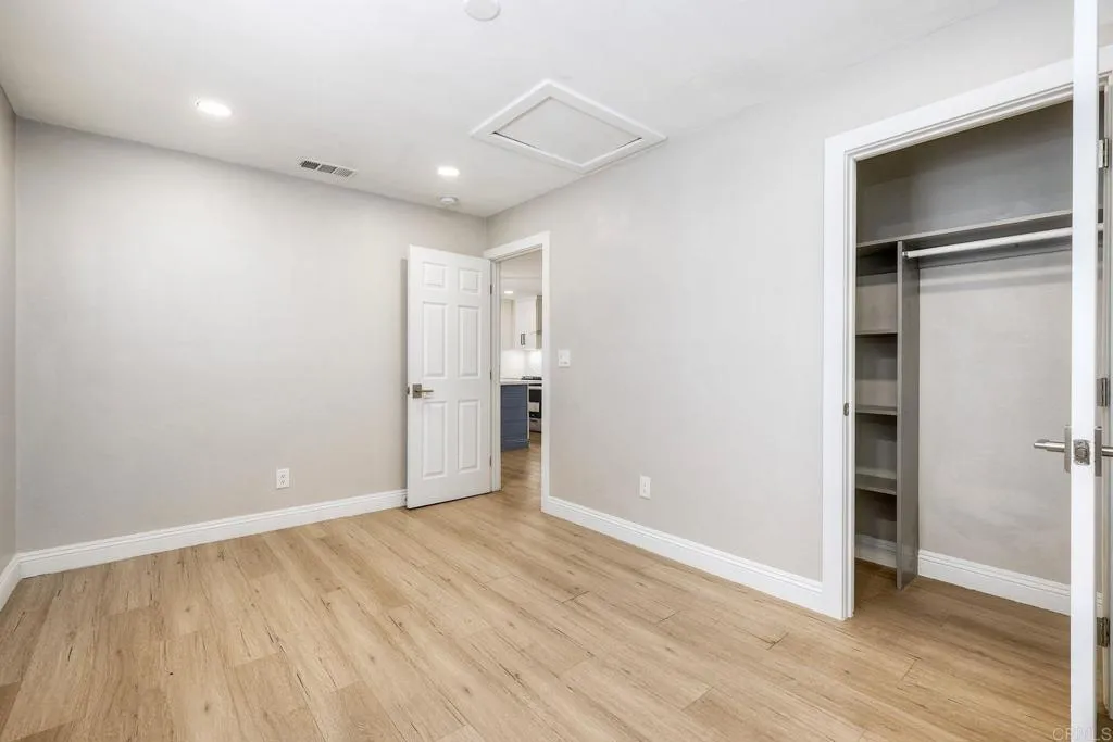 https://cdn.realtyfeed.com/cdn/127/306792972/b9ac1eba4ac5e48e60a05b768200a094.webp