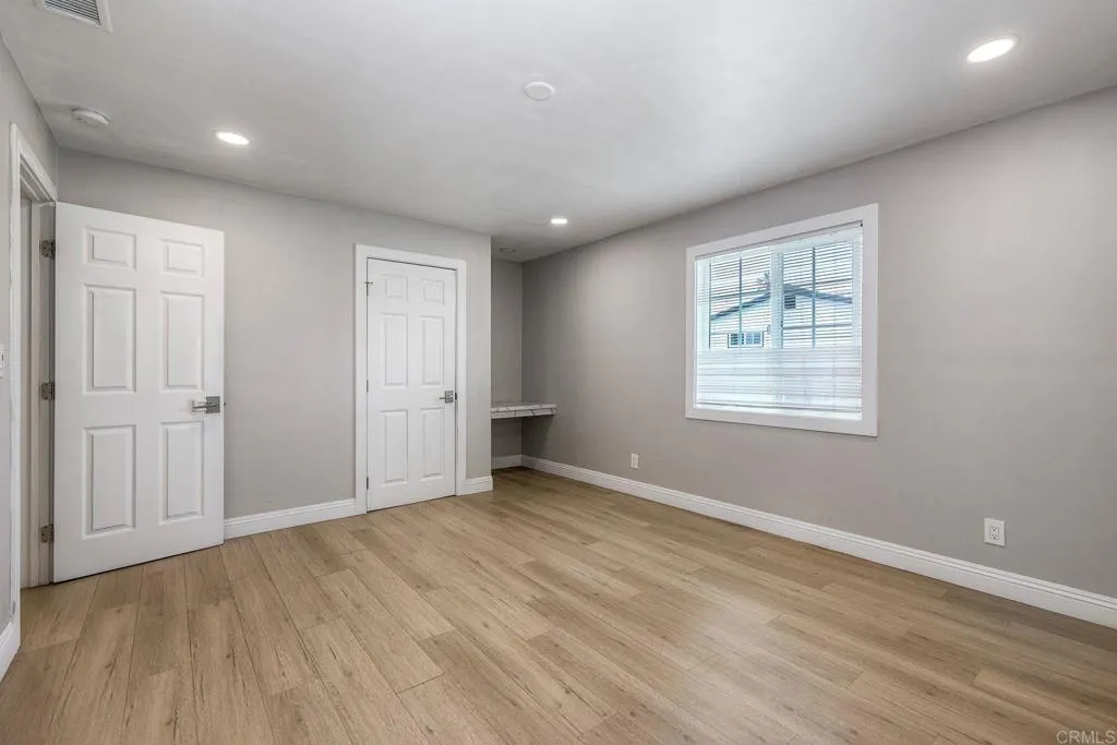 https://cdn.realtyfeed.com/cdn/127/306792972/da415df0e152233bafc5c47f8723aae0.webp