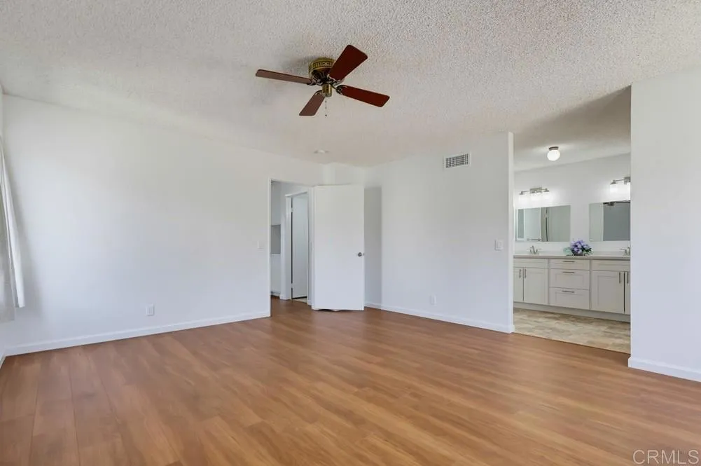 https://cdn.realtyfeed.com/cdn/127/306792999/5bc9a5b0ad275e0963fc54a58bae3358.webp