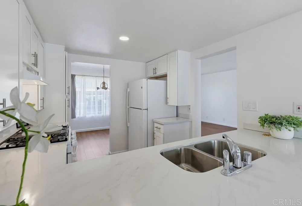 Photo #11: PTP2606232 Listing: Photo #11