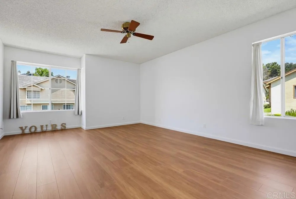https://cdn.realtyfeed.com/cdn/127/306792999/f1e9cee37deeb85bb250ac9712e30145.webp