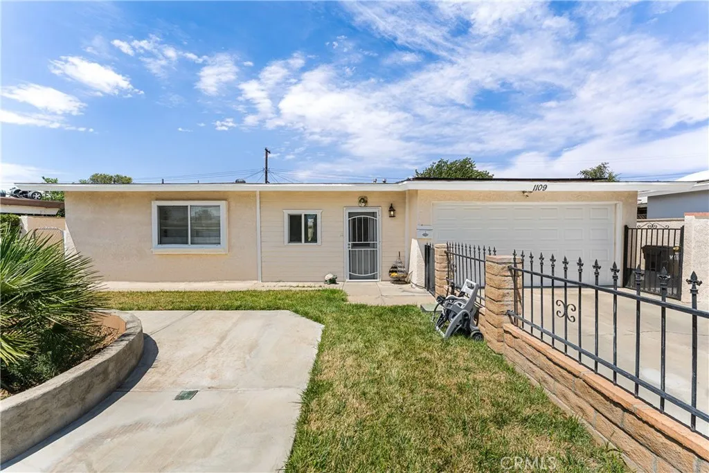 Lancaster, CA 93534