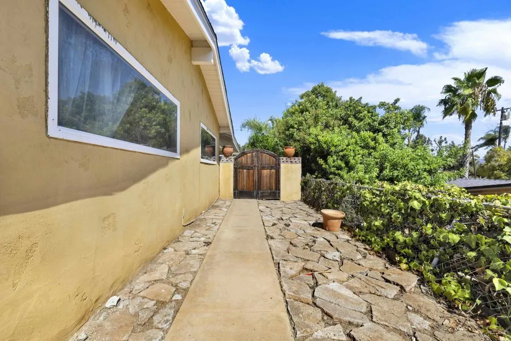 https://cdn.realtyfeed.com/cdn/127/306793061/4b8536455069f7c9dcfd3d90ef484a95.webp