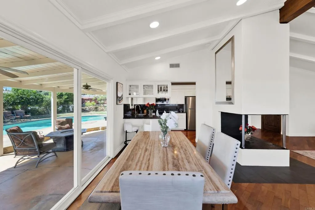 https://cdn.realtyfeed.com/cdn/127/306793061/67d0b5227bf88af66eee14484fde272b.webp