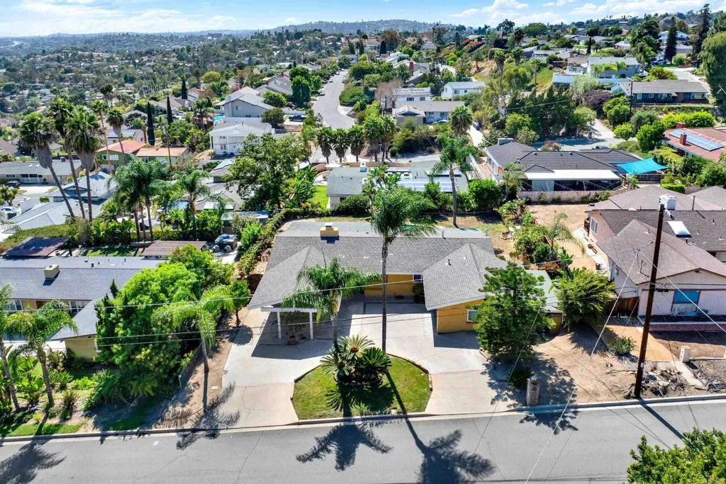 https://cdn.realtyfeed.com/cdn/127/306793061/b4de2681f4b93b0f2927332aff6e8d3b.webp
