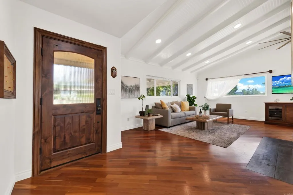 https://cdn.realtyfeed.com/cdn/127/306793061/fbdbbc0176424664018ef116cf1b33b5.webp