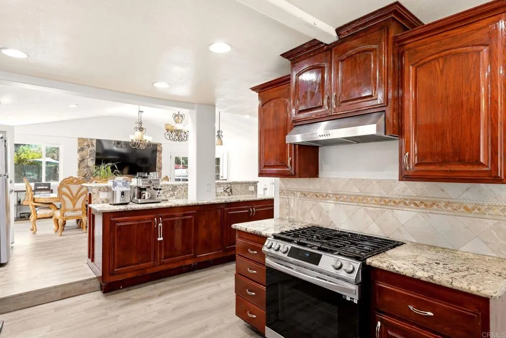 https://cdn.realtyfeed.com/cdn/127/306793073/abcb58e2b936bd5d2581bd2fbf08089a.webp