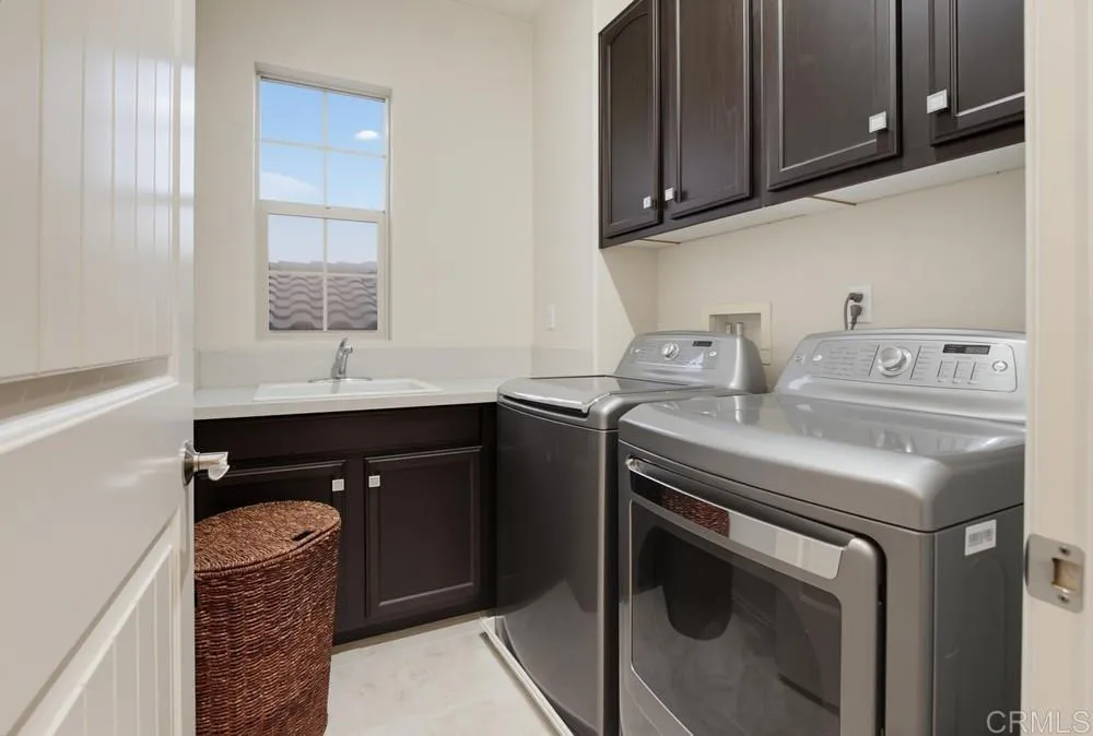 https://cdn.realtyfeed.com/cdn/127/306793076/82f16c14041034dd1cbabe7420c0c3f4.webp