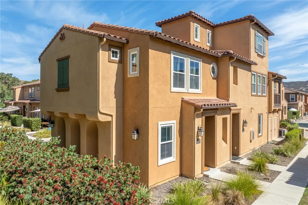 Photo #2: OC26176760 Listing: Photo #2