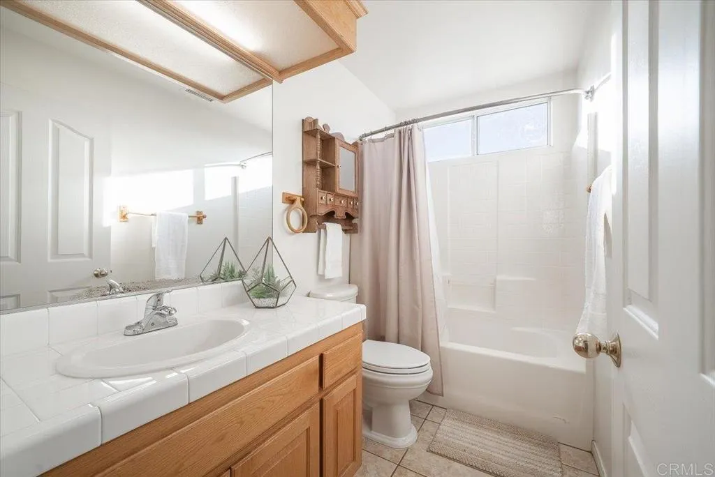 https://cdn.realtyfeed.com/cdn/127/306793139/6d73a5e55d744a4c3fb3c5da25cdce81.webp
