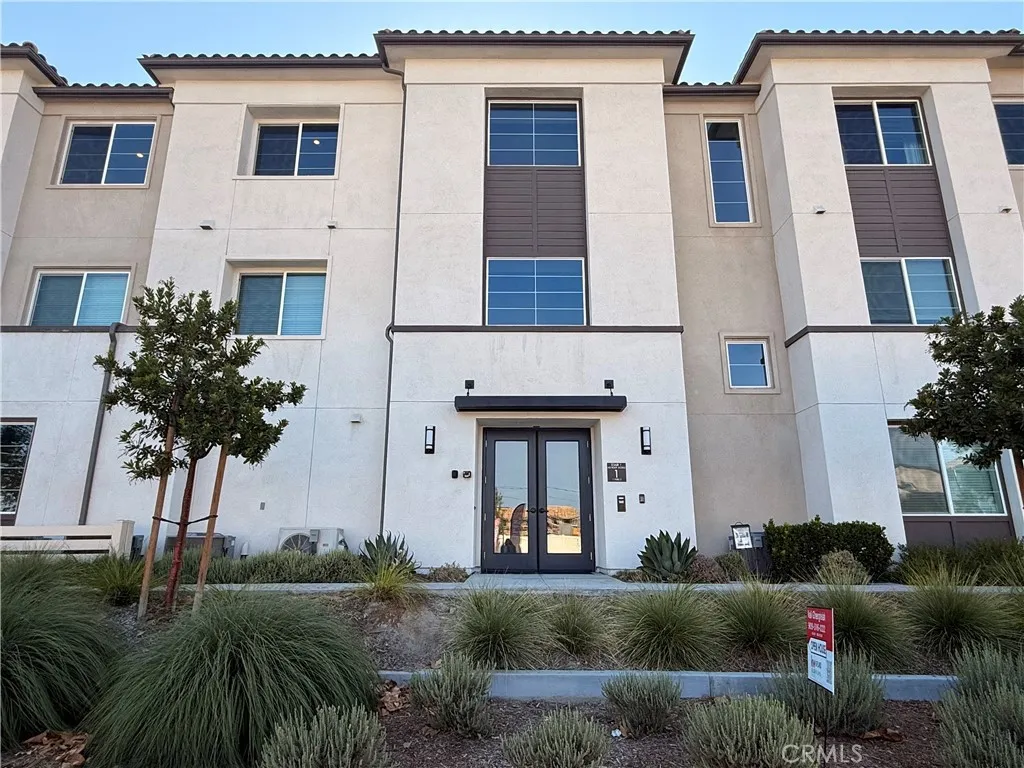 Eastvale, CA 92880