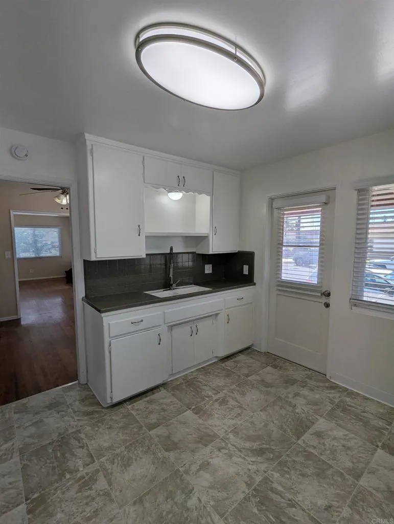 https://cdn.realtyfeed.com/cdn/127/306793208/81a59d554733c0bdf06dd031a00783b1.webp