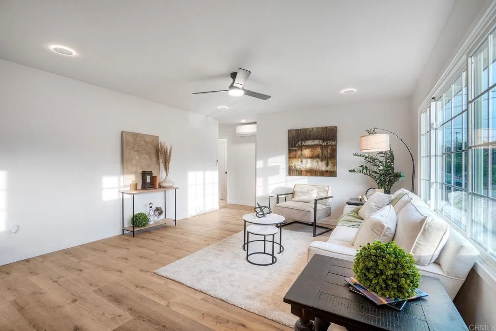 https://cdn.realtyfeed.com/cdn/127/306793210/5ef29704a2ad5cd787c30e73bd8e328f.webp