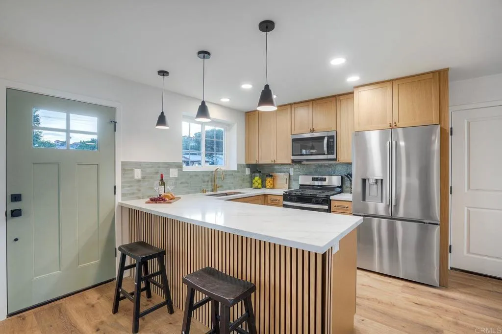 https://cdn.realtyfeed.com/cdn/127/306793210/7b4918227137639d5002131e373f92f6.webp