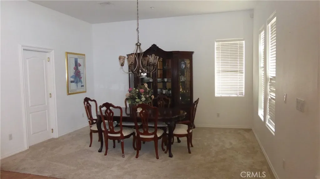 https://cdn.realtyfeed.com/cdn/127/306793216/3482379ec1d609d07ba33f090391ff0e.webp