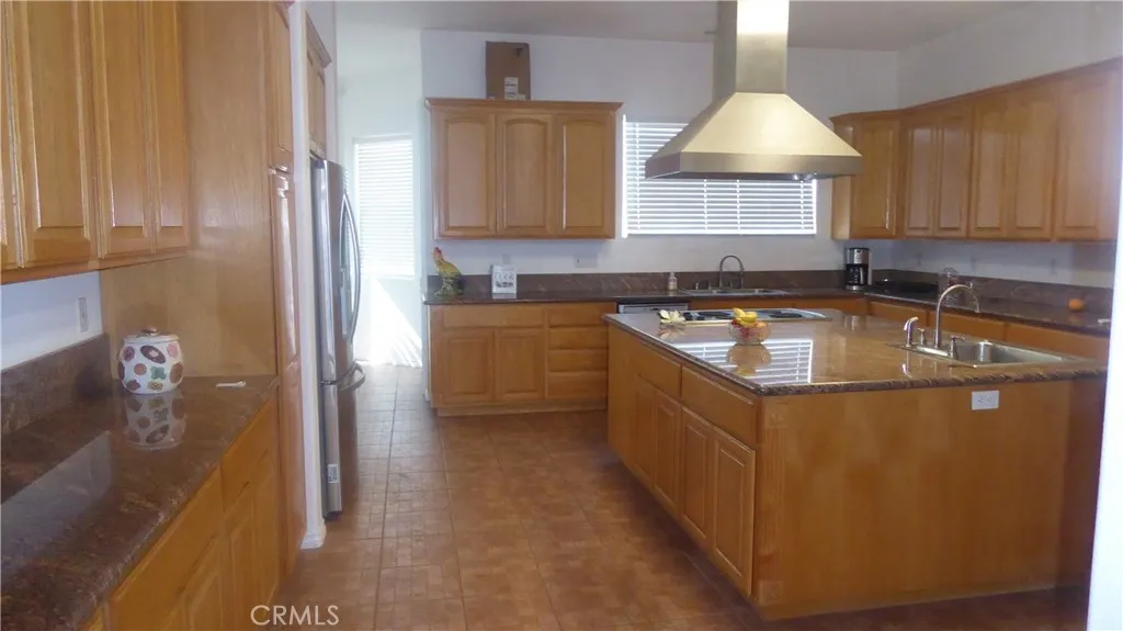 https://cdn.realtyfeed.com/cdn/127/306793216/8263e27846ebdd295da68f045762fca6.webp