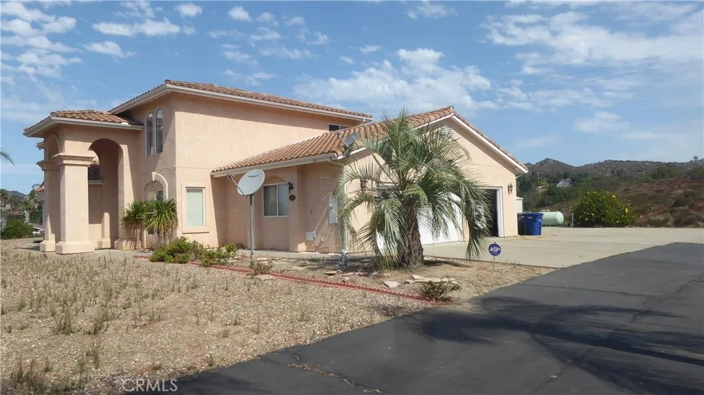 https://cdn.realtyfeed.com/cdn/127/306793216/cf7be019ff8d0640c237dd731115c896.webp