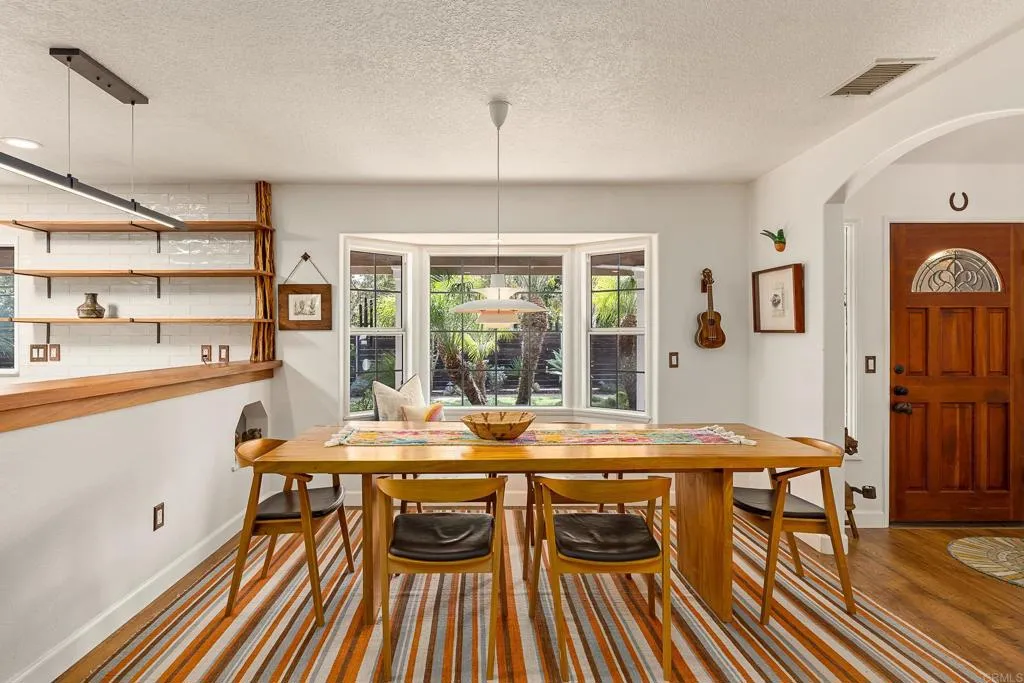 https://cdn.realtyfeed.com/cdn/127/306793242/021d190b982a7de81e62c534d9fd0a4c.webp