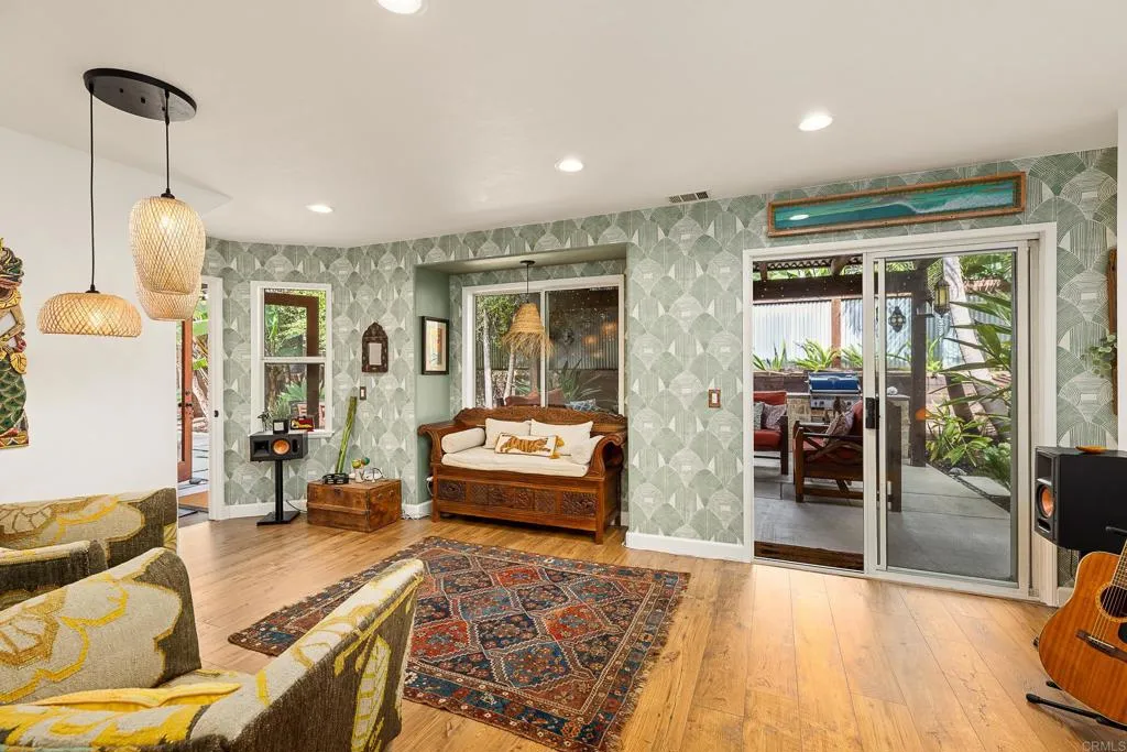 https://cdn.realtyfeed.com/cdn/127/306793242/29d27070ab9ed88b0ef8db750678dfc8.webp