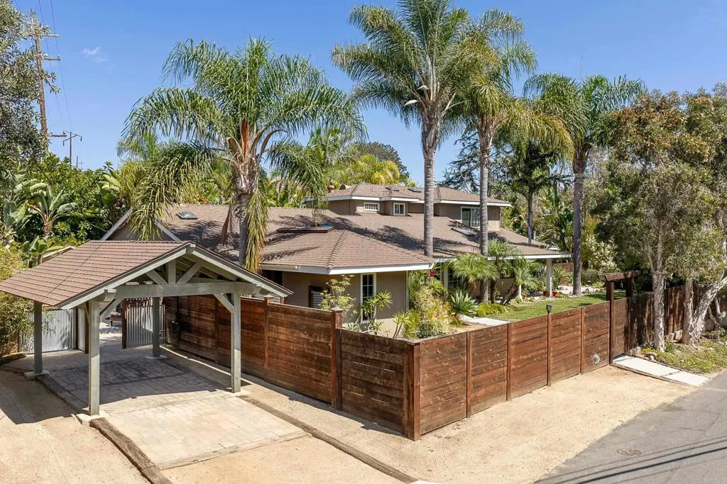 https://cdn.realtyfeed.com/cdn/127/306793242/40da122cfe3488a4801cfa06fae980f7.webp