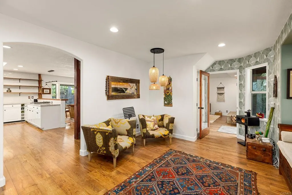 https://cdn.realtyfeed.com/cdn/127/306793242/7fed620ee25d7e0f592d70f5c872fd81.webp