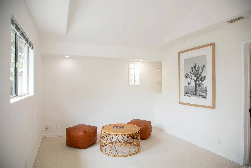 https://cdn.realtyfeed.com/cdn/127/306793242/d43aa142fb07c69fa7e2ab92d05b0672.webp