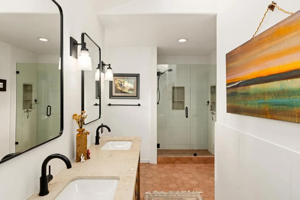 https://cdn.realtyfeed.com/cdn/127/306793242/e48a4982902ab6c2f90f832d26757c16.webp