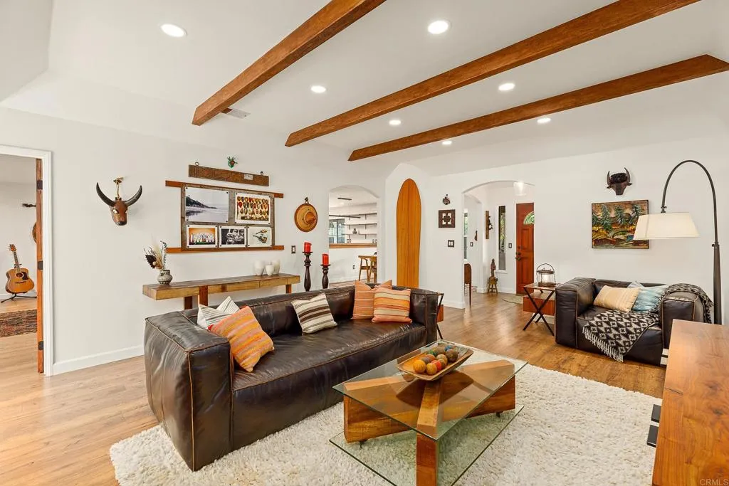 https://cdn.realtyfeed.com/cdn/127/306793242/fd818c1449cd1bb53657ea381a3e7e60.webp