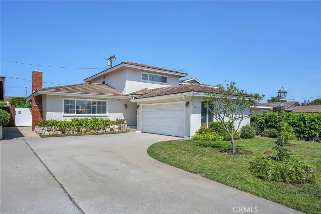 Lomita, CA 90717