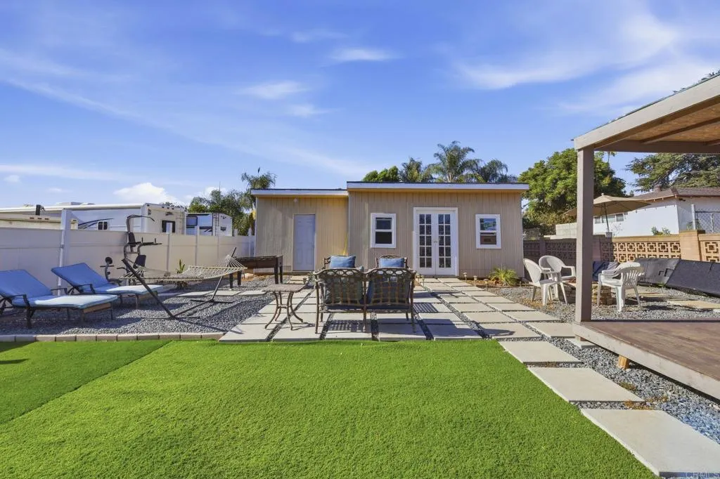https://cdn.realtyfeed.com/cdn/127/306793251/204e6abcf04fdd902573f02481c5315f.webp