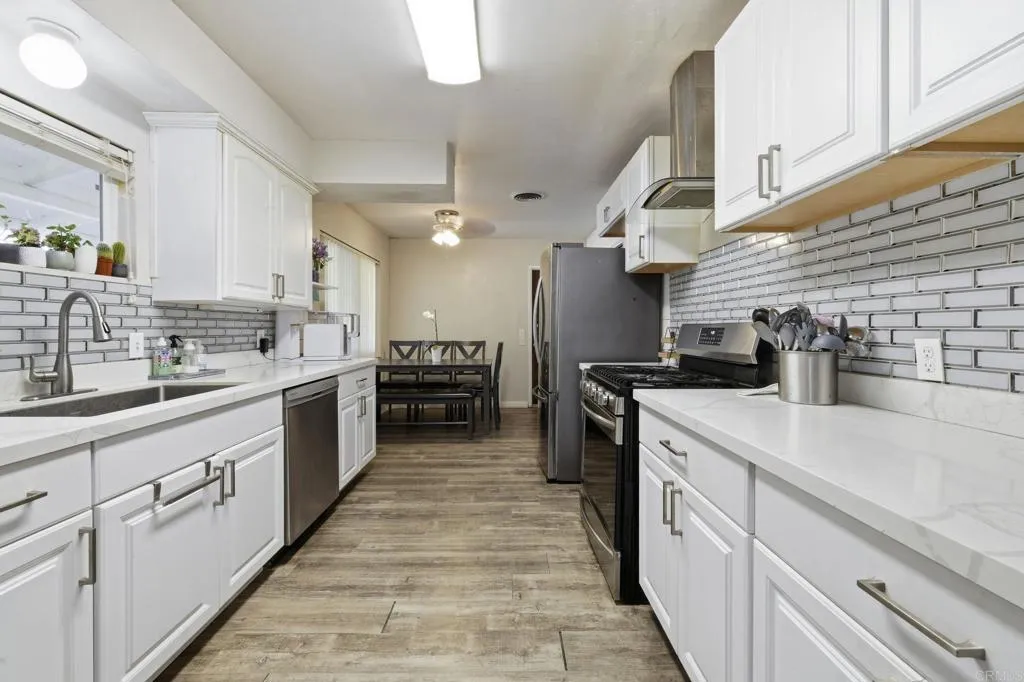 https://cdn.realtyfeed.com/cdn/127/306793251/a9f031534a581e0e236c42b4a9871b41.webp